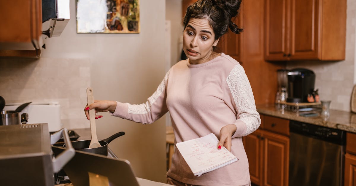 5 Key Differences Between Online and In-Person Project Management Courses